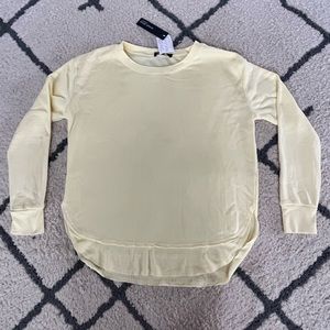 Yellow crew neck S